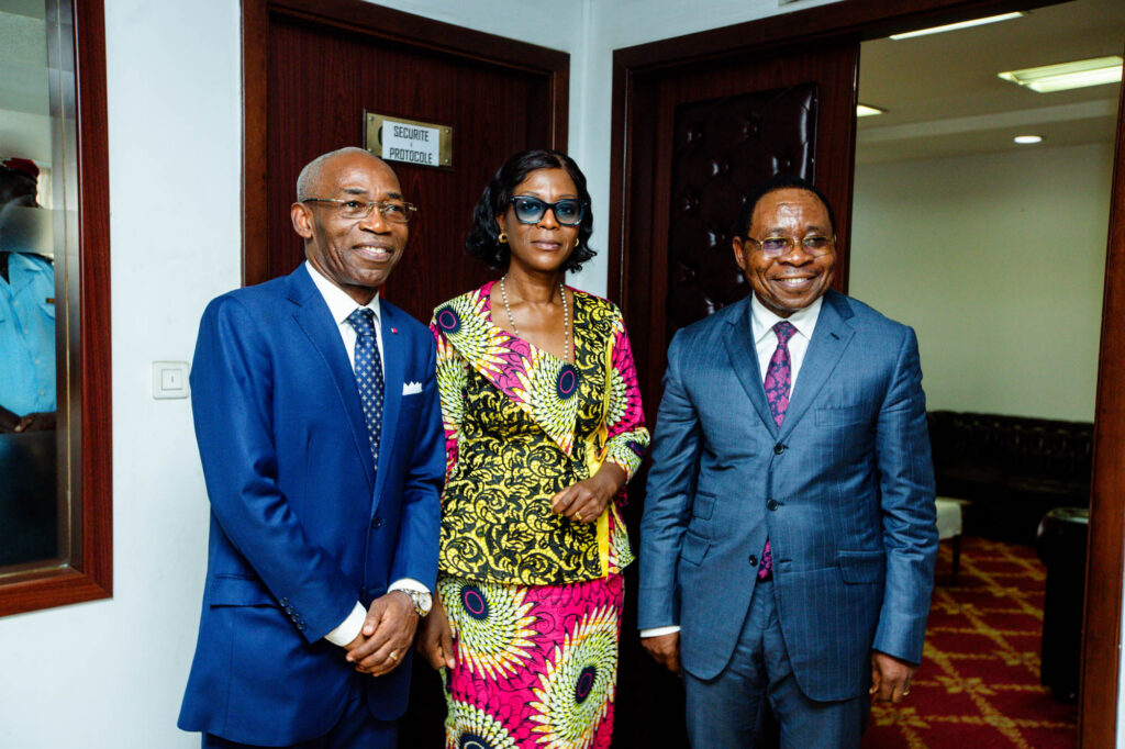 La Ministre, Secrétaire Exécutive de la CCBC, s&rsquo;entretient à Yaoundé avec le Ministre de l’Eau et de l’Energie du Cameroun