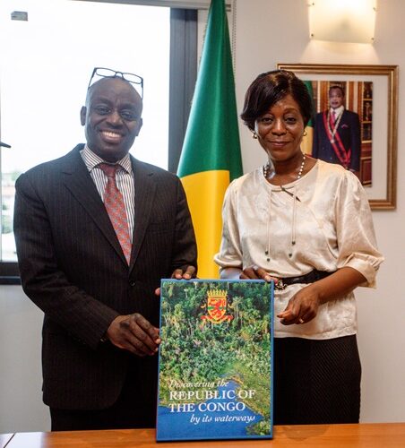 La Ministre Soudan-Nonault a reçu M Chris MBURU