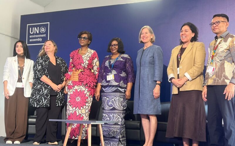 La Ministre Soudan-Nonault  a pris part, à Nairobi, à un side event de haut niveau organisé par le PNUE : Mettre à profit la science et les savoirs autochtones pour renforcer la résilience climatique et la protection de la nature : focus sur les tourbières et les récifs coralliens